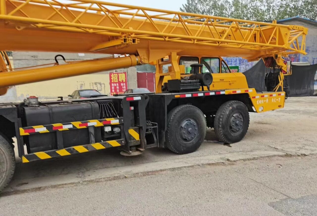 XCMG QY50B - Mobile crane: picture 5 XCMG QY50B - Mobile crane: picture 5