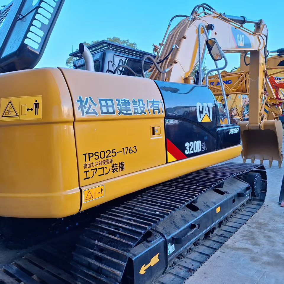 CAT 320D2L Excavator - Crawler excavator: picture 3 CAT 320D2L Excavator - Crawler excavator: picture 3