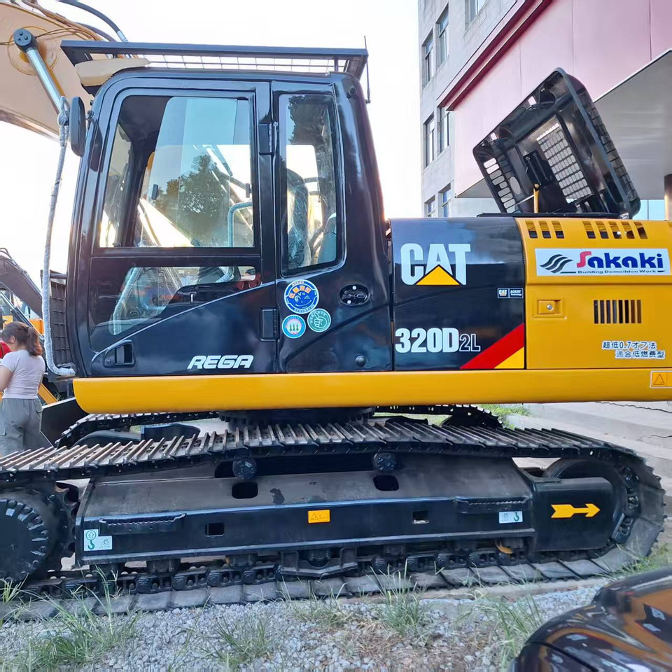 CAT 320D2L Excavator - Crawler excavator: picture 4 CAT 320D2L Excavator - Crawler excavator: picture 4