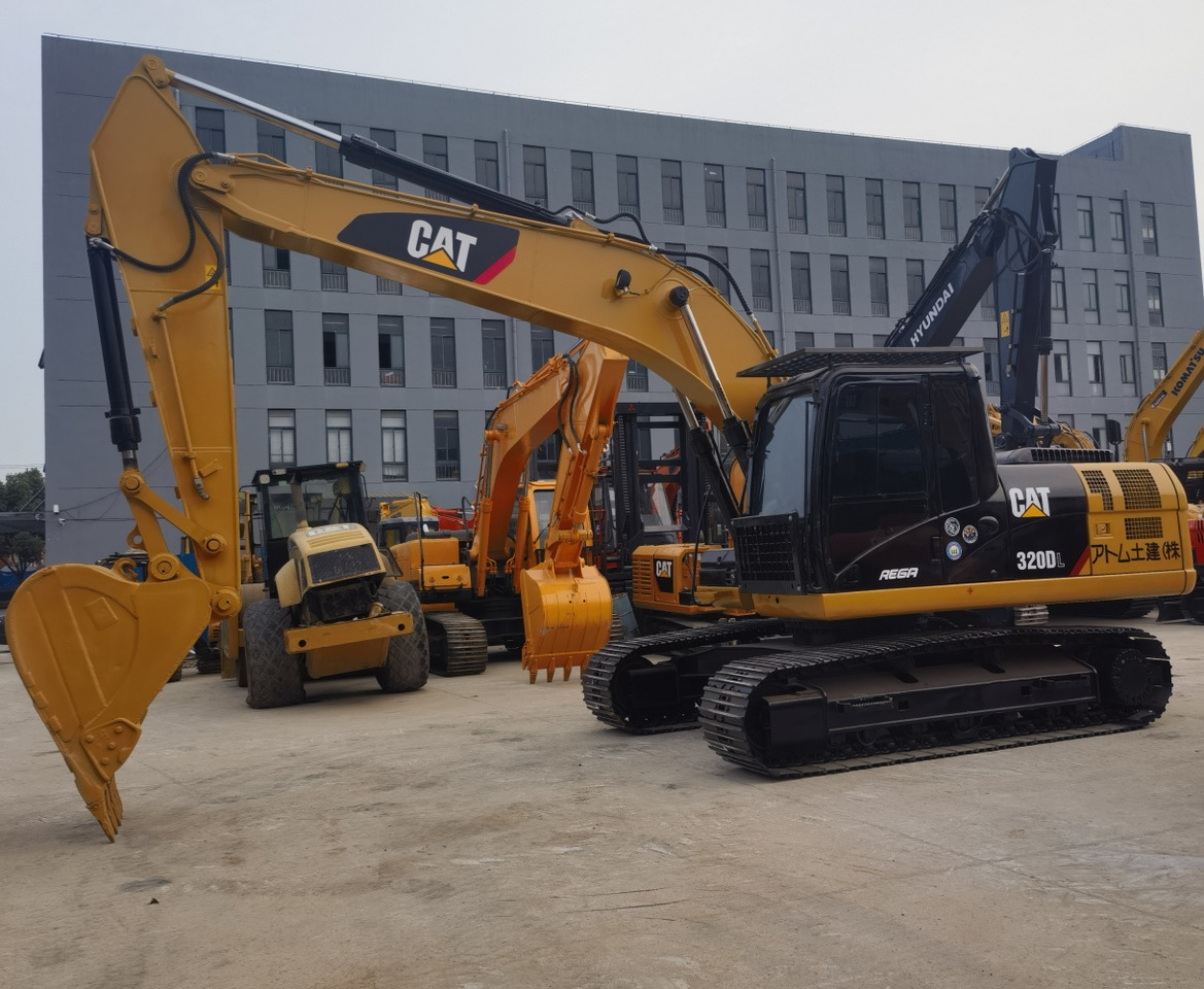 CAT 320DL Excavator - Crawler excavator: picture 2 CAT 320DL Excavator - Crawler excavator: picture 2