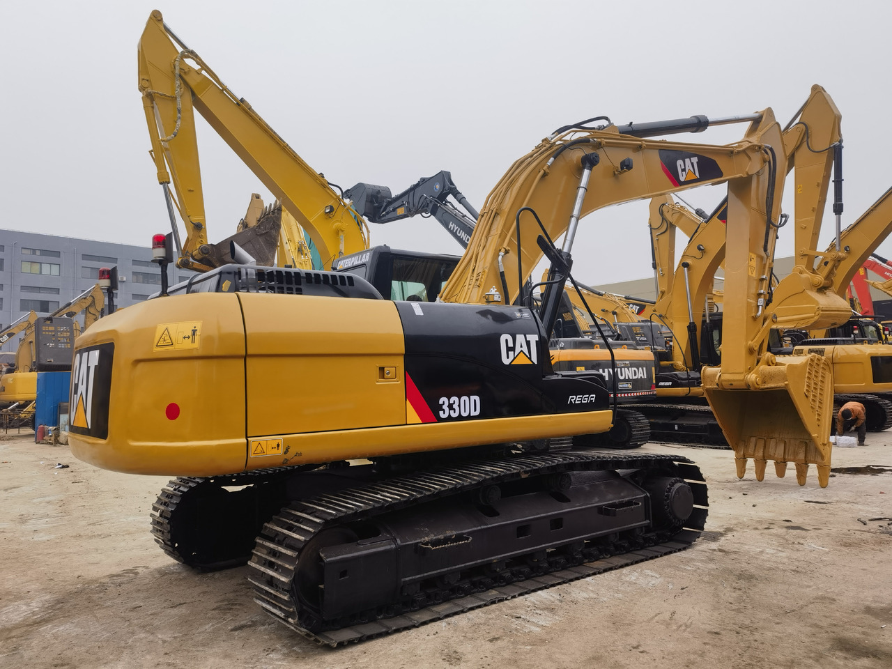 CAT 330D Excavator - Crawler excavator: picture 1 CAT 330D Excavator - Crawler excavator: picture 1