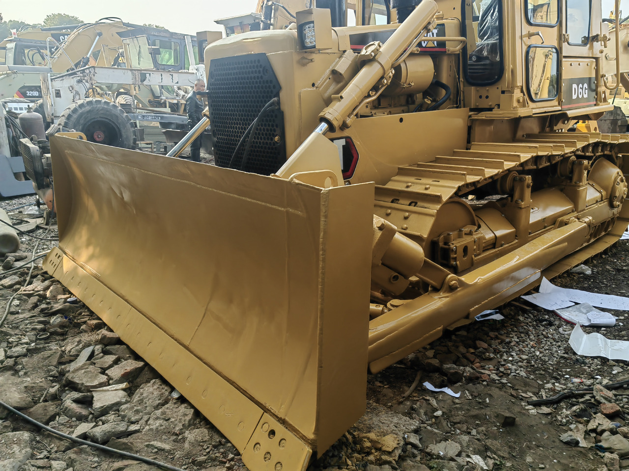 CAT D6G Bulldozer - Bulldozer: picture 3 CAT D6G Bulldozer - Bulldozer: picture 3