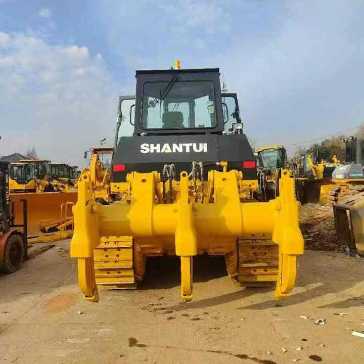 Cheap Used Shantui SD22 Track bulldozer SD22 Bulldozer with Ripper Standard - Bulldozer: picture 3 Cheap Used Shantui SD22 Track bulldozer SD22 Bulldozer with Ripper Standard - Bulldozer: picture 3