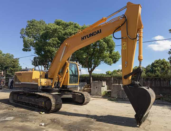 Cheapest price Hyundai 220lc-9s excavator used South Korea Hyundai 220lc-9s excavator in stock - Crawler excavator: picture 4 Cheapest price Hyundai 220lc-9s excavator used South Korea Hyundai 220lc-9s excavator in stock - Crawler excavator: picture 4