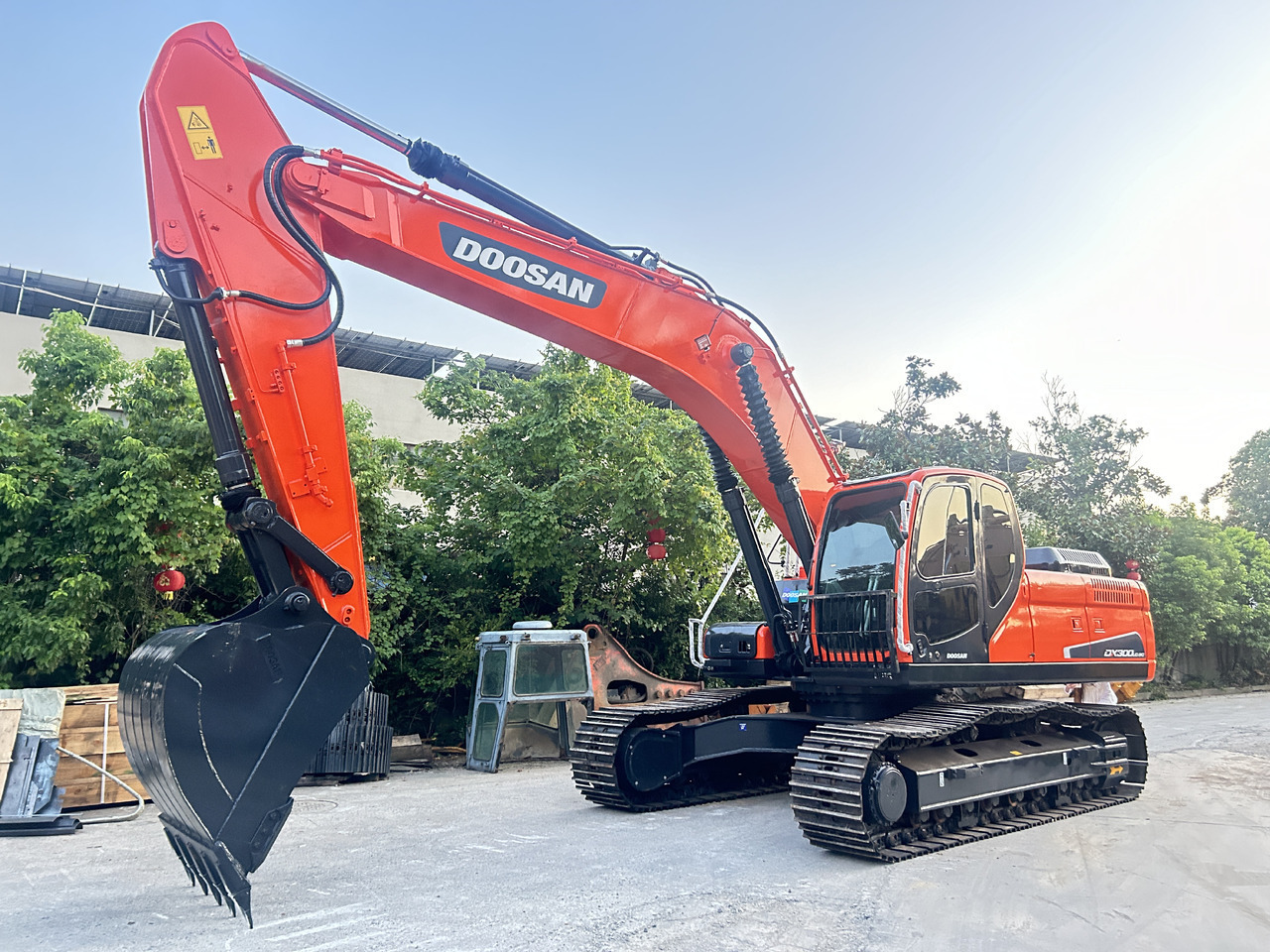 Doosan DX300LC Crawler Excavator - Crawler excavator: picture 3 Doosan DX300LC Crawler Excavator - Crawler excavator: picture 3