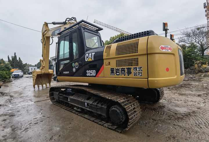 Excavadora CAT 330 330D 325D excavator cheap used CAT 330D2L digger CAT325 earth moving machine for sale - Crawler excavator: picture 4 Excavadora CAT 330 330D 325D excavator cheap used CAT 330D2L digger CAT325 earth moving machine for sale - Crawler excavator: picture 4