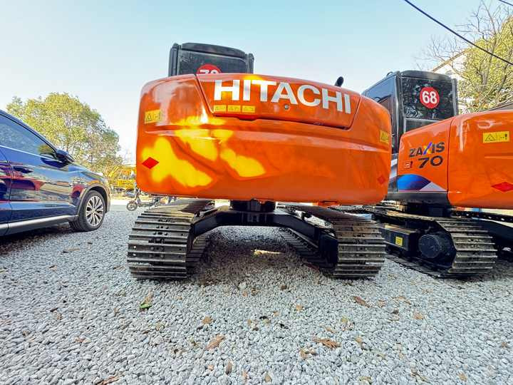 Good Condition Original HITACHI ZX70 Crawler Excavator ZX70 ZX120 Second Hand Tracked Digger - Crawler excavator: picture 4 Good Condition Original HITACHI ZX70 Crawler Excavator ZX70 ZX120 Second Hand Tracked Digger - Crawler excavator: picture 4