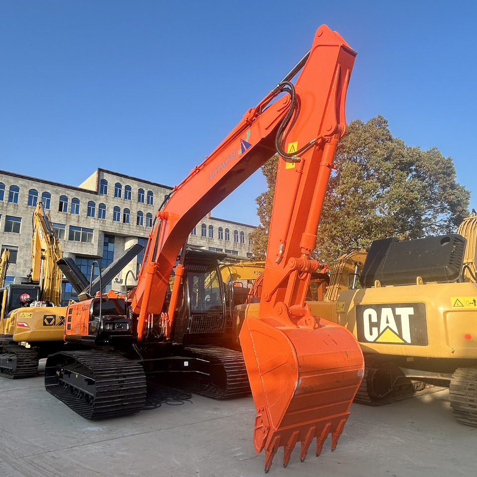 Hitachi ZX200-3 Excavator - Crawler excavator: picture 1 Hitachi ZX200-3 Excavator - Crawler excavator: picture 1