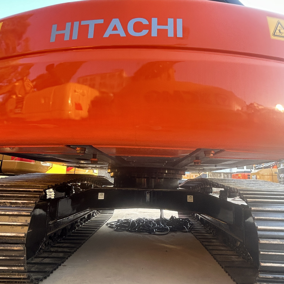 Hitachi ZX200-3 Excavator - Crawler excavator: picture 5 Hitachi ZX200-3 Excavator - Crawler excavator: picture 5