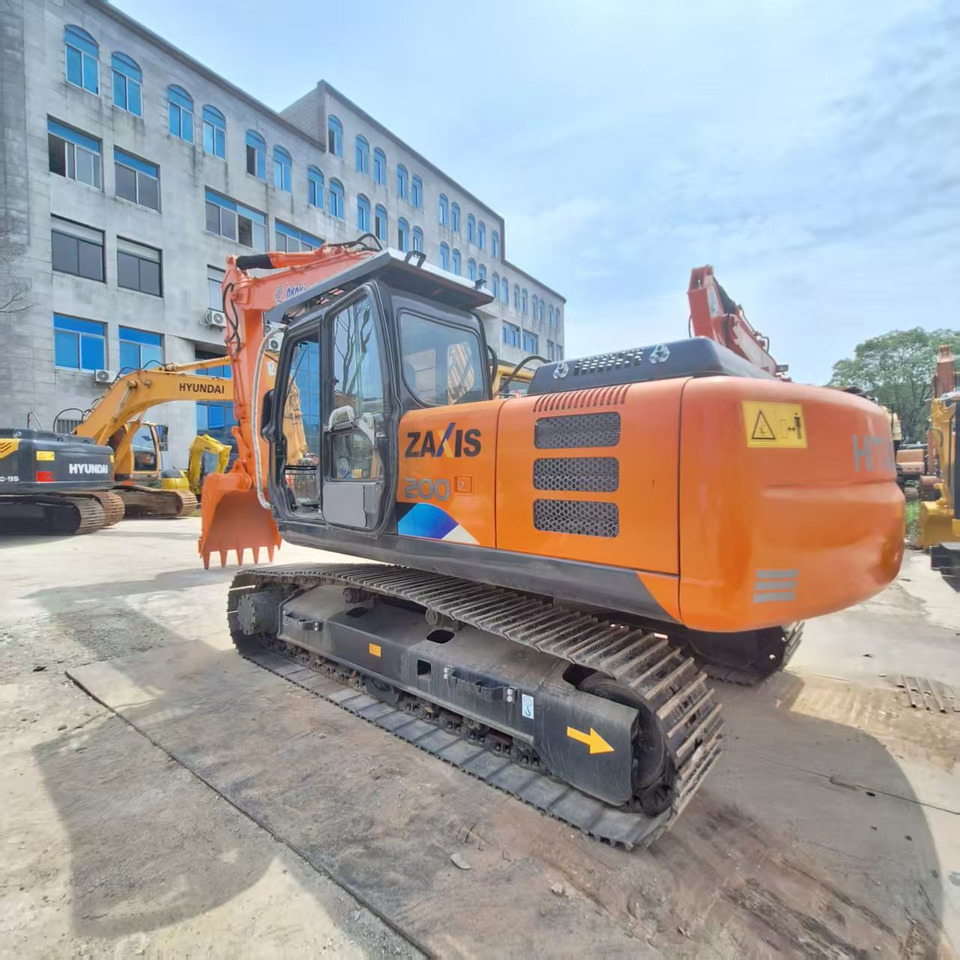 Hitachi ZX200 Excavator - Crawler excavator: picture 3 Hitachi ZX200 Excavator - Crawler excavator: picture 3