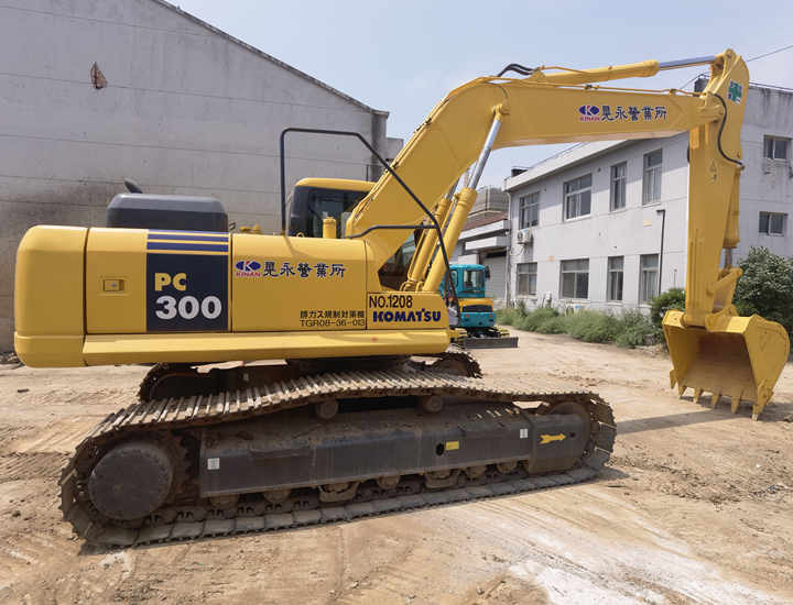 Hot Selling Japan Komatsu PC300-7 Excavators Crawler Excavator Used Pc300-7 at low Price for sale - Crawler excavator: picture 4 Hot Selling Japan Komatsu PC300-7 Excavators Crawler Excavator Used Pc300-7 at low Price for sale - Crawler excavator: picture 4