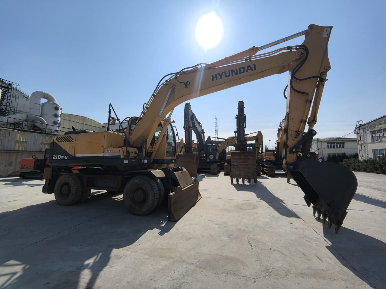 Hyundai 210w-9 wheel excavator - Wheel excavator: picture 4 Hyundai 210w-9 wheel excavator - Wheel excavator: picture 4