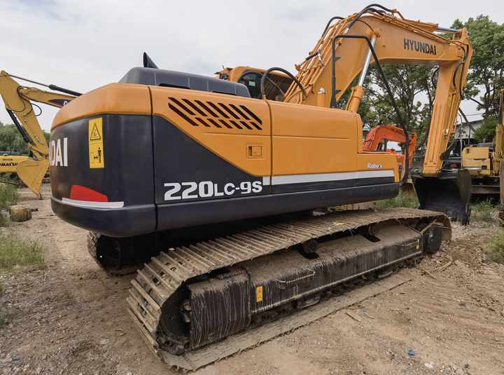 Hyundai 220LC-9S used excavator high quality products Hydraulic Hyundai 20ton used excavadoras machinery on stock - Crawler excavator: picture 2 Hyundai 220LC-9S used excavator high quality products Hydraulic Hyundai 20ton used excavadoras machinery on stock - Crawler excavator: picture 2
