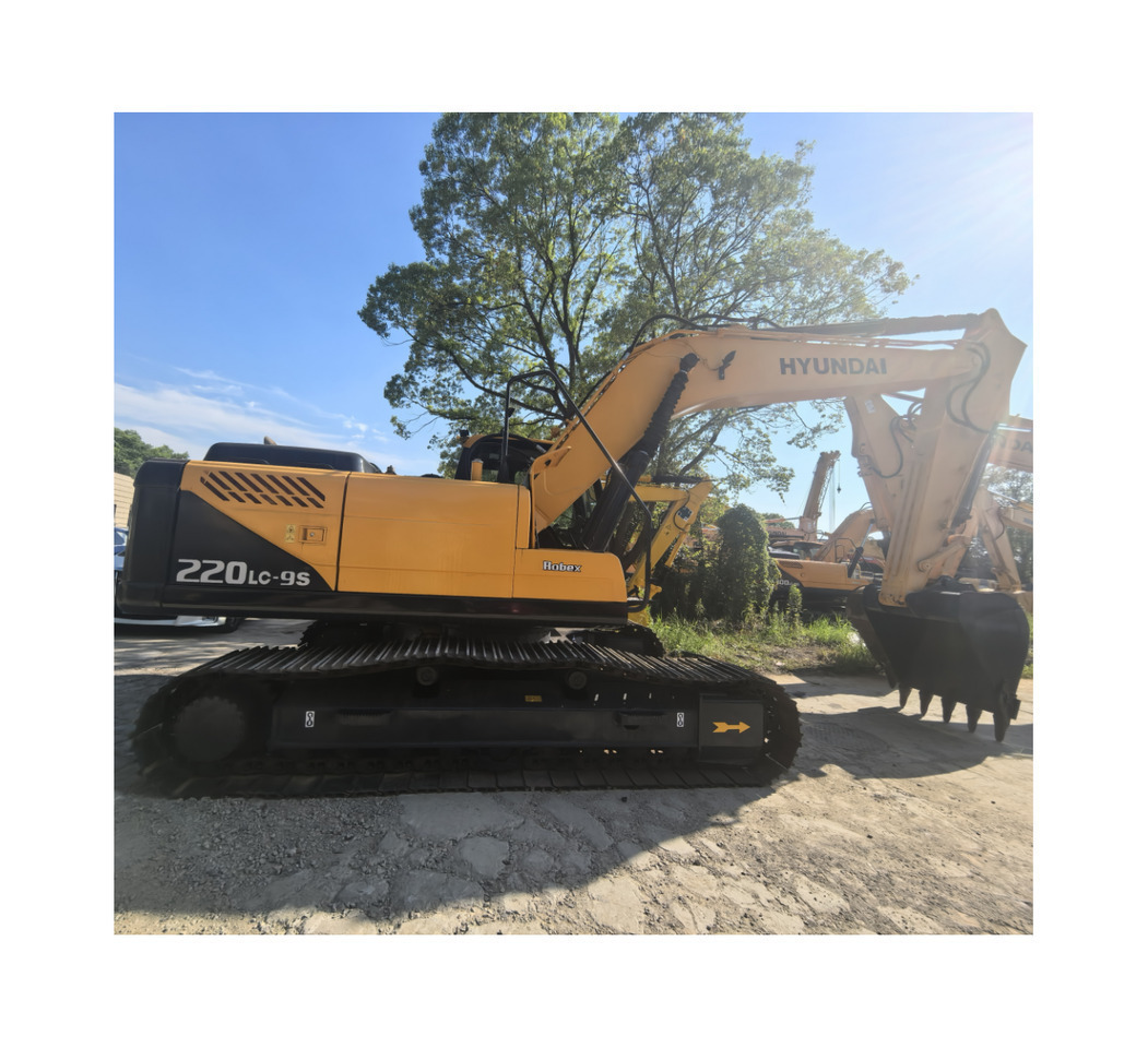Hyundai 220lc-9s excavator - Wheel excavator: picture 1 Hyundai 220lc-9s excavator - Wheel excavator: picture 1