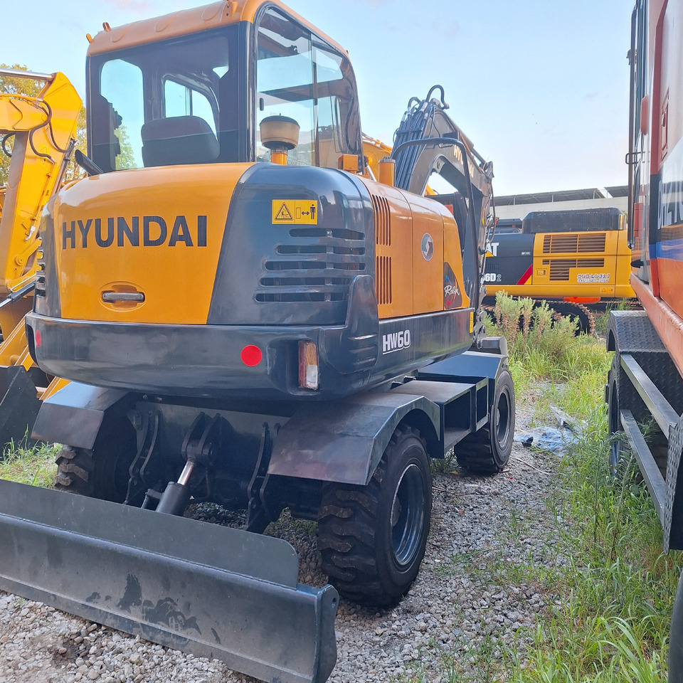 Leasing of  Hyundai 60vs  excavator Hyundai 60vs  excavator: picture 6