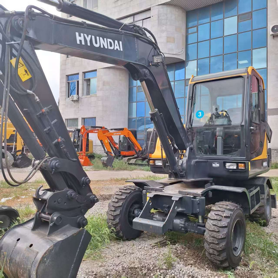 Hyundai HW60  excavator - Wheel excavator: picture 2 Hyundai HW60  excavator - Wheel excavator: picture 2