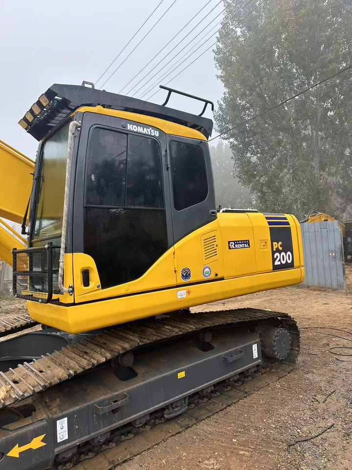Komatsu PC200-7 excavator - Crawler excavator: picture 1 Komatsu PC200-7 excavator - Crawler excavator: picture 1