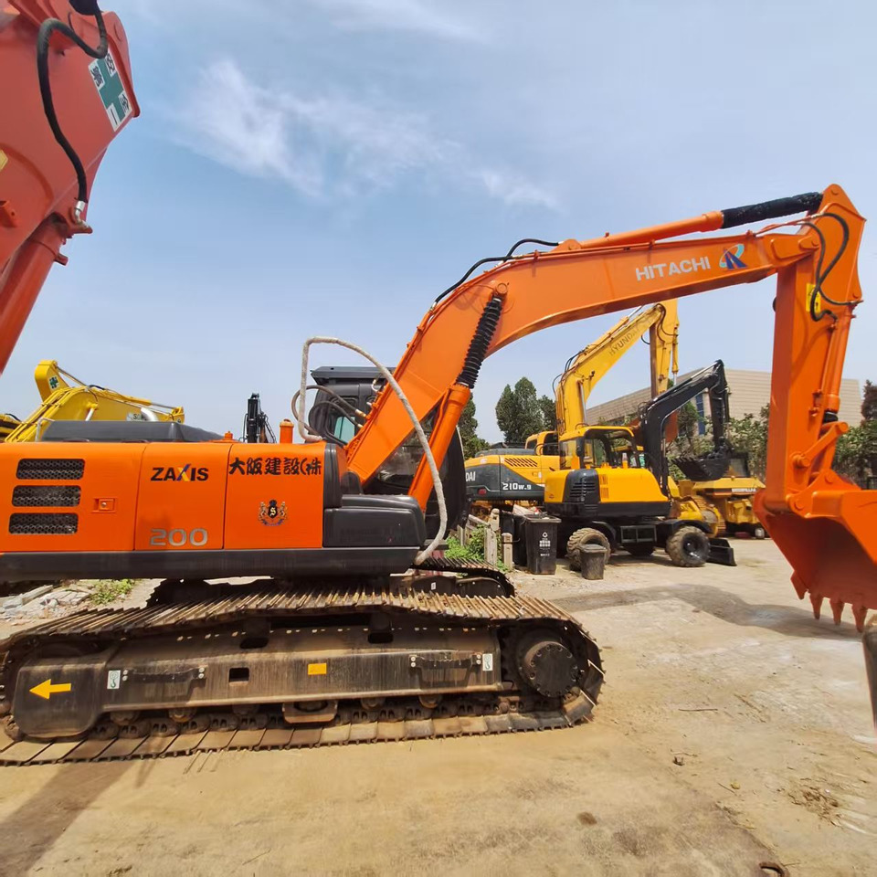 Second hand Hitachi ZX200 hitachi excavator in stock - Excavator: picture 4 Second hand Hitachi ZX200 hitachi excavator in stock - Excavator: picture 4