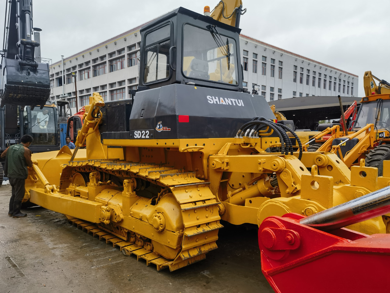 Shantui SD22 bulldozer - Bulldozer: picture 1 Shantui SD22 bulldozer - Bulldozer: picture 1