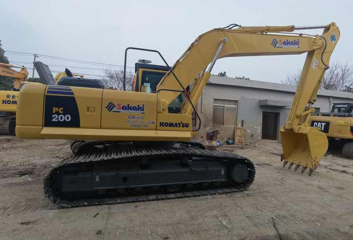 Used Komatsu Excavator machine japan komatsu PC200-8 PC220-8 hydraulic crawler used excavator - Crawler excavator: picture 3 Used Komatsu Excavator machine japan komatsu PC200-8 PC220-8 hydraulic crawler used excavator - Crawler excavator: picture 3