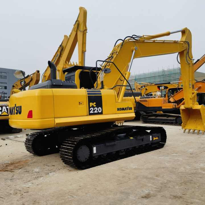 Used Original Japanese KOMATSU PC220-8 used excavator for sale in shanghai yard - Crawler excavator: picture 4 Used Original Japanese KOMATSU PC220-8 used excavator for sale in shanghai yard - Crawler excavator: picture 4
