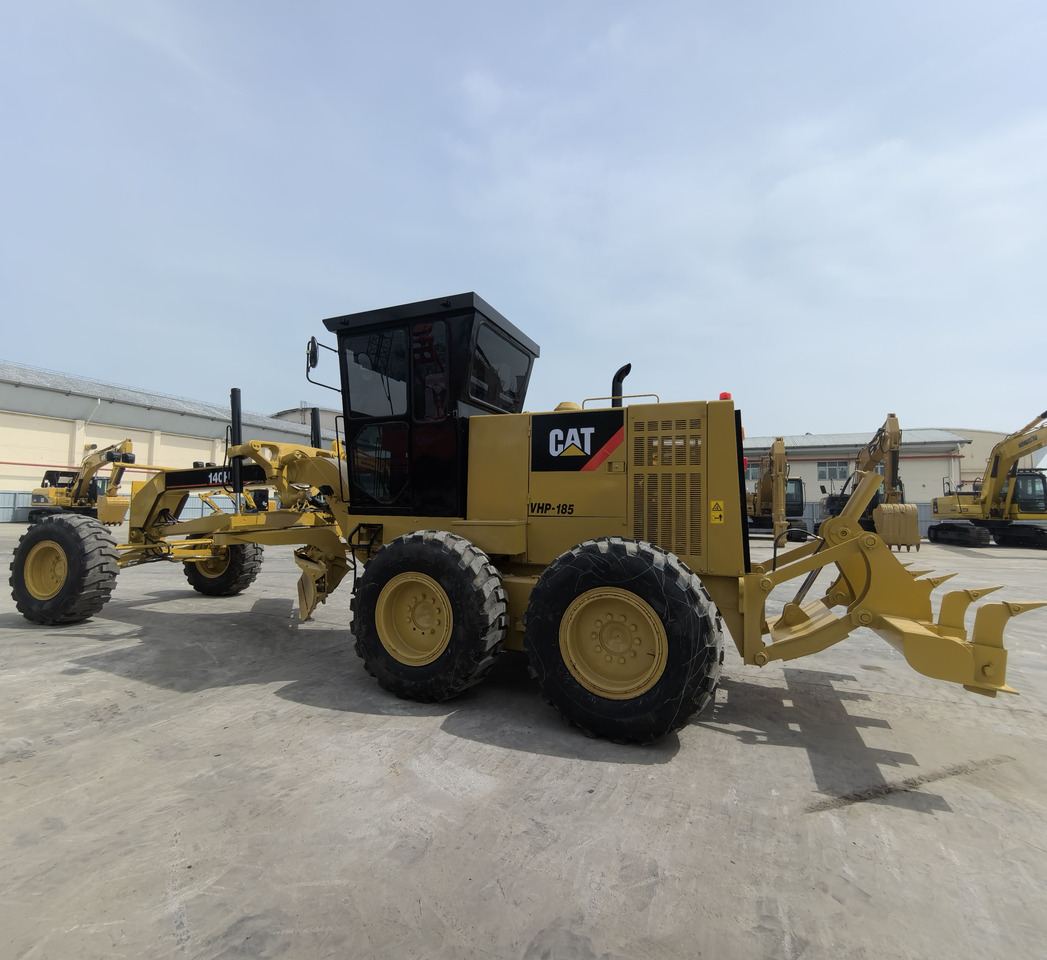 Used motor grader cat 140h - Grader: picture 4 Used motor grader cat 140h - Grader: picture 4