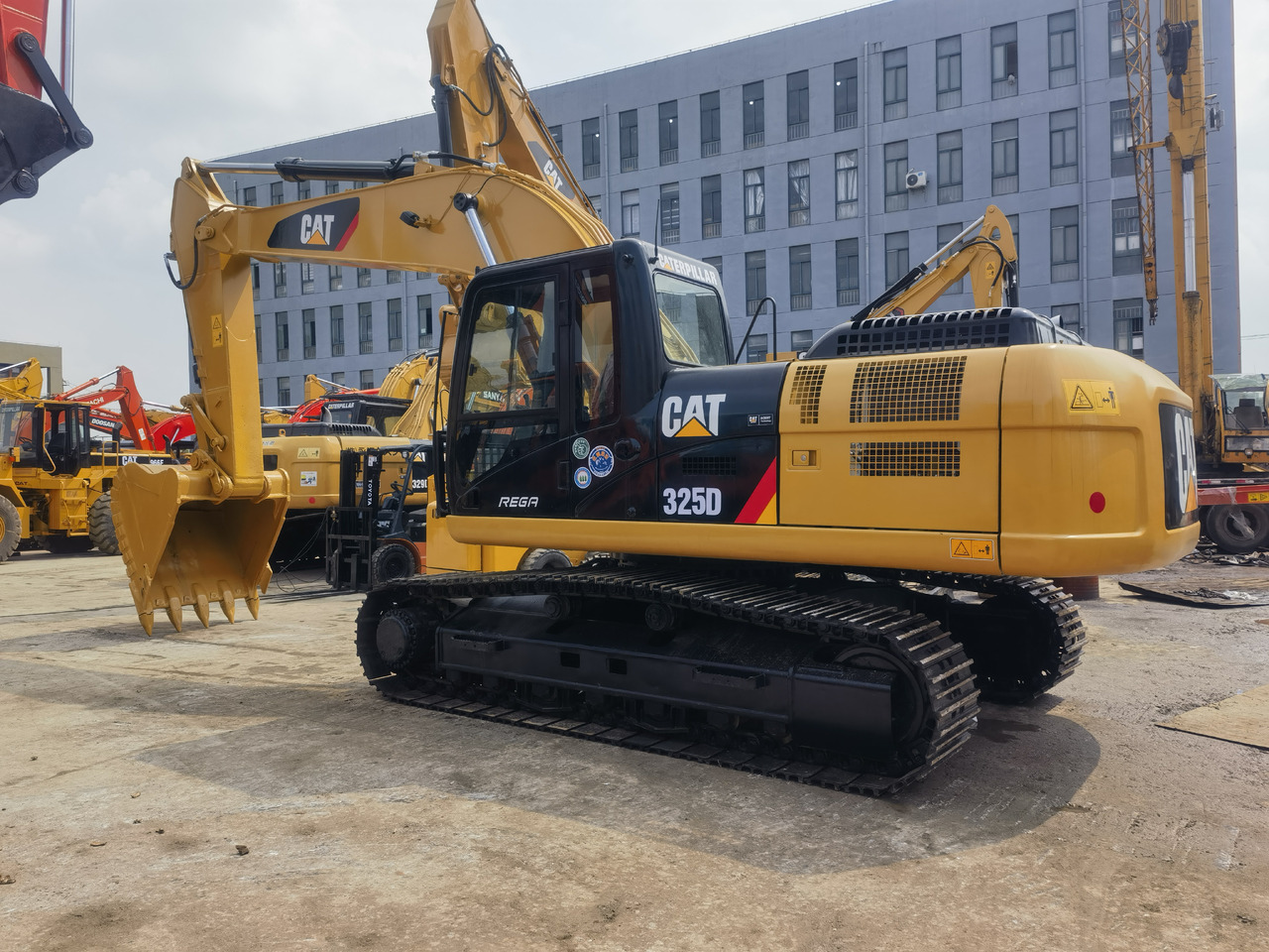 Cat325d excavators - Crawler excavator: picture 4 Cat325d excavators - Crawler excavator: picture 4