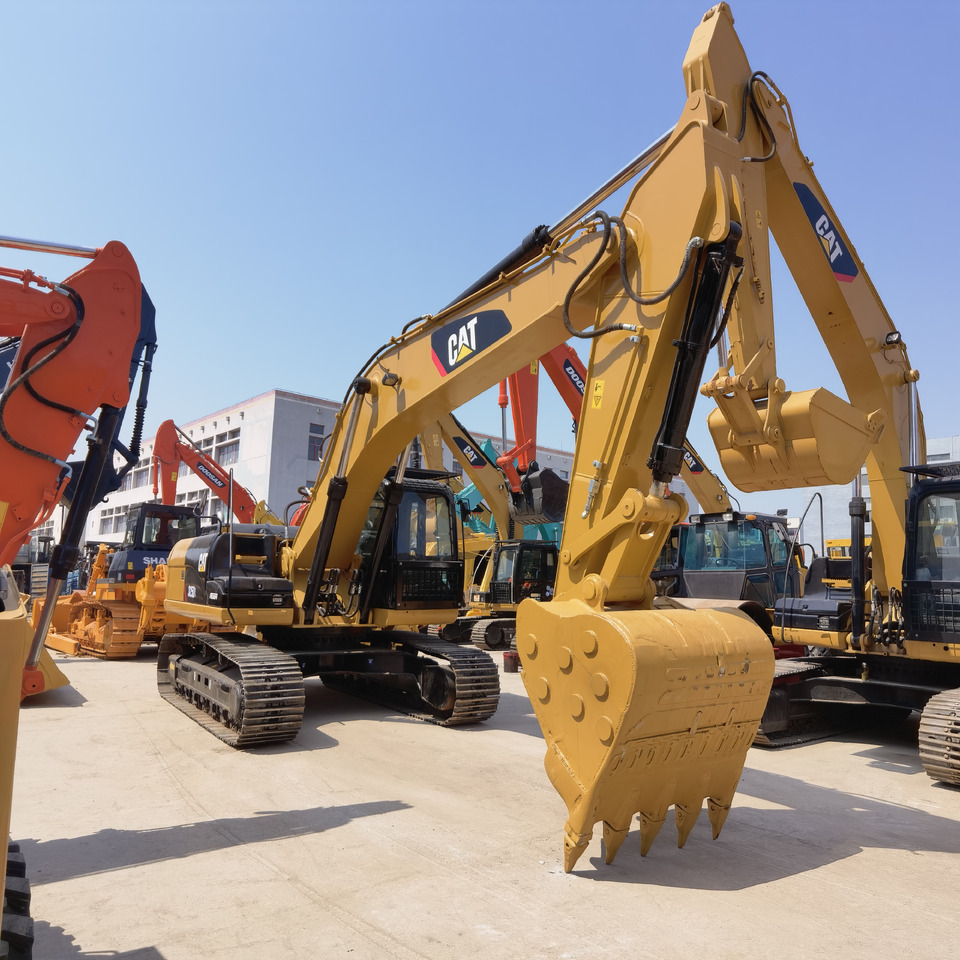 Excavators cat325dl - Crawler excavator: picture 4 Excavators cat325dl - Crawler excavator: picture 4