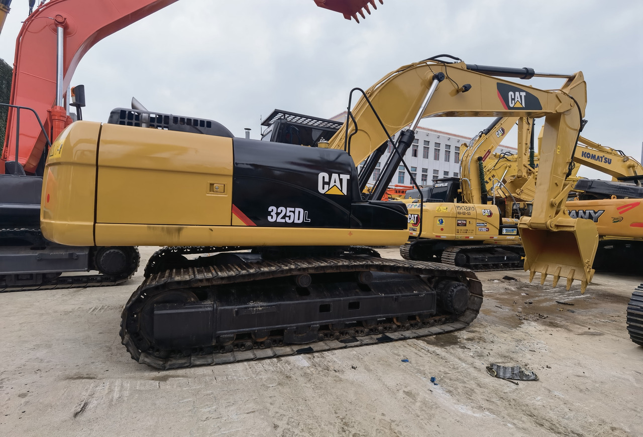 Excavators cat325dl - Crawler excavator: picture 1 Excavators cat325dl - Crawler excavator: picture 1