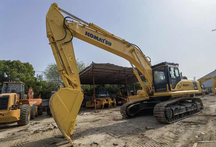 Original Japan excavator Second hand Japanese 40 ton good quality Komatsu PC400-7 cheap for hot sale - Crawler excavator: picture 3 Original Japan excavator Second hand Japanese 40 ton good quality Komatsu PC400-7 cheap for hot sale - Crawler excavator: picture 3