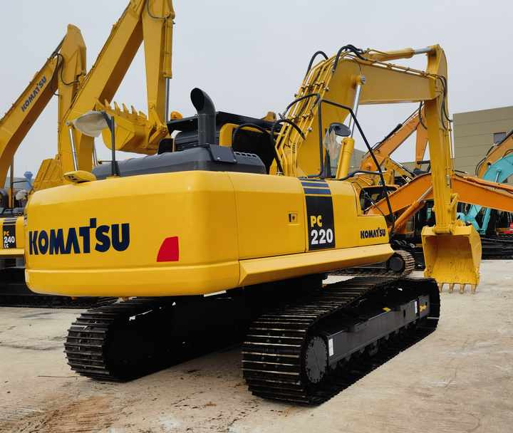 Second hand komatsu with high performance pc220-8 Excavator 22 Ton Used Excavator for sale in china - Crawler excavator: picture 3 Second hand komatsu with high performance pc220-8 Excavator 22 Ton Used Excavator for sale in china - Crawler excavator: picture 3