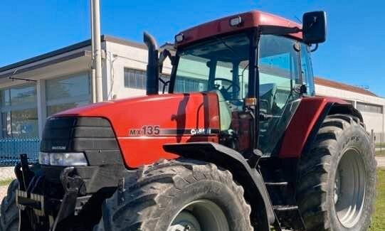 Trattore Case IH Maxxum MX135 - Farm tractor: picture 1 Trattore Case IH Maxxum MX135 - Farm tractor: picture 1