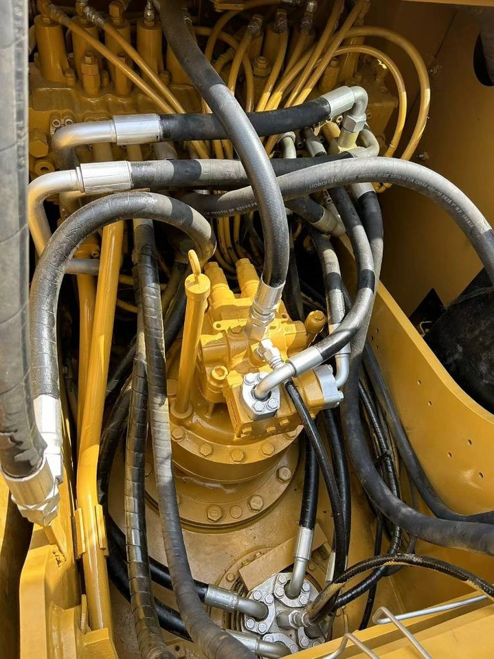 CAT 320 D - Crawler excavator: picture 2 CAT 320 D - Crawler excavator: picture 2