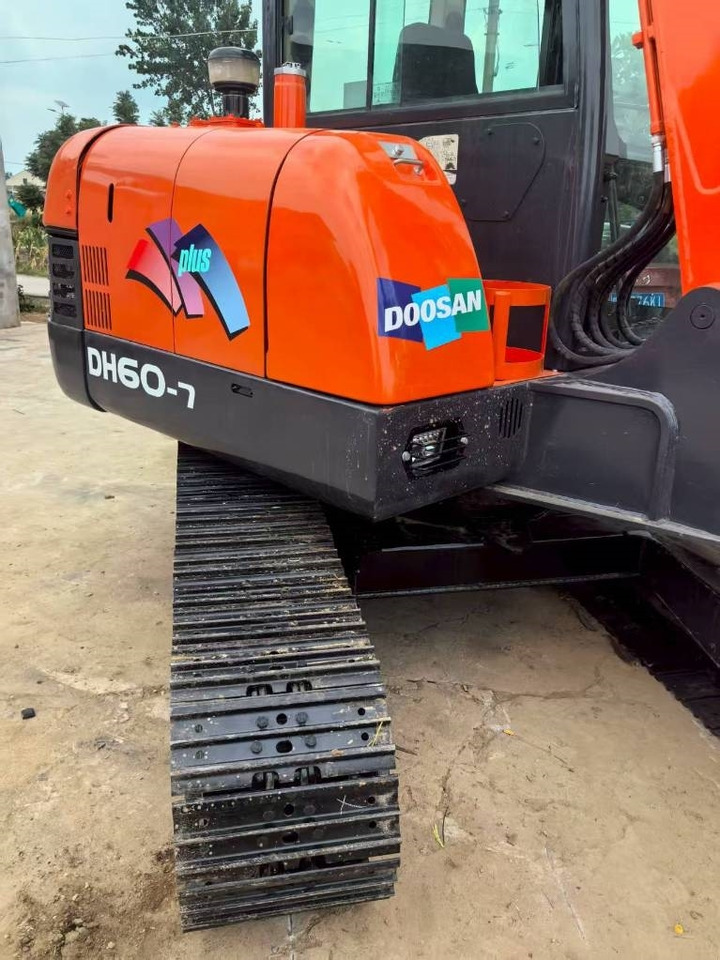 Doosan DH 60 - Mini excavator: picture 2 Doosan DH 60 - Mini excavator: picture 2