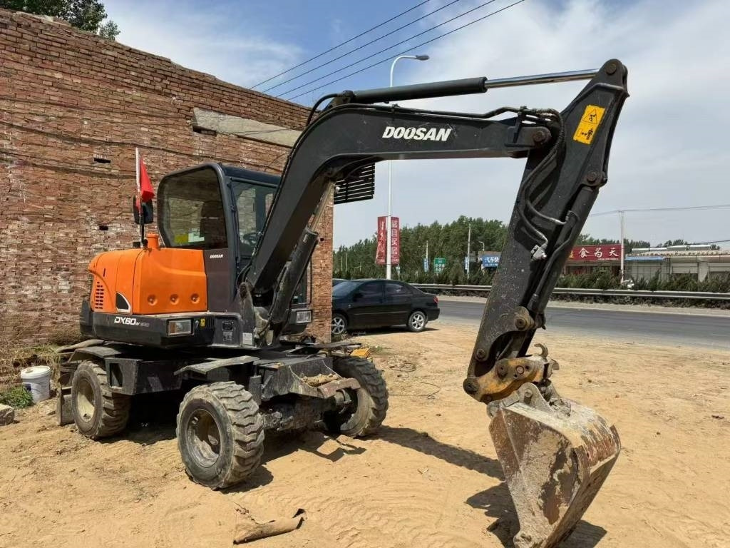 Leasing of Doosan DX 60  Doosan DX 60: picture 7