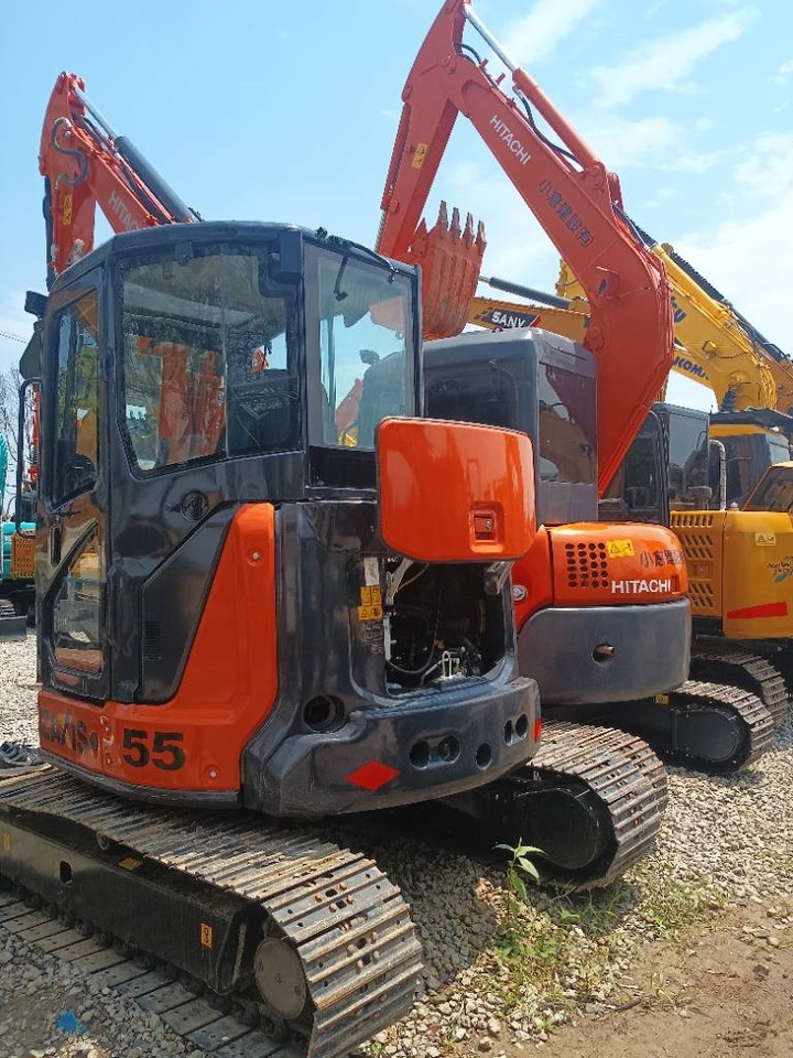 Hitachi 55 - Mini excavator: picture 3 Hitachi 55 - Mini excavator: picture 3
