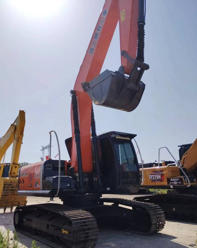 Hitachi ZX 240 - Crawler excavator: picture 1 Hitachi ZX 240 - Crawler excavator: picture 1