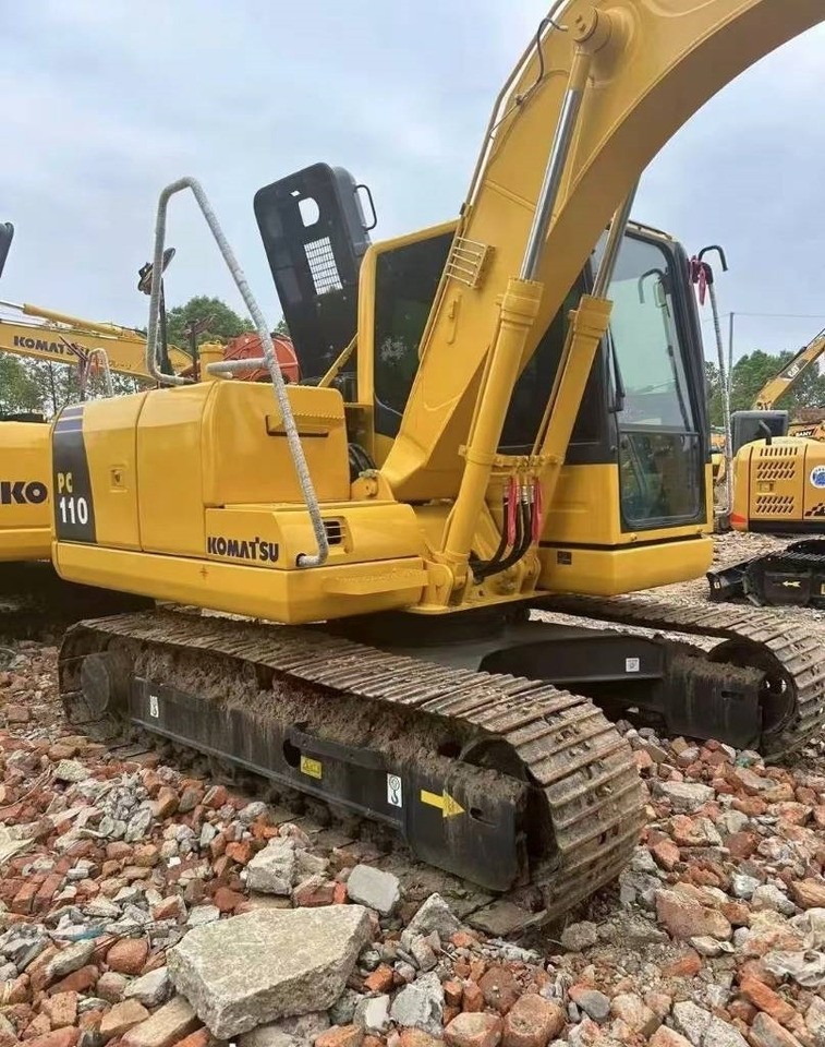 Komatsu PC 110  - Crawler excavator: picture 2 Komatsu PC 110  - Crawler excavator: picture 2