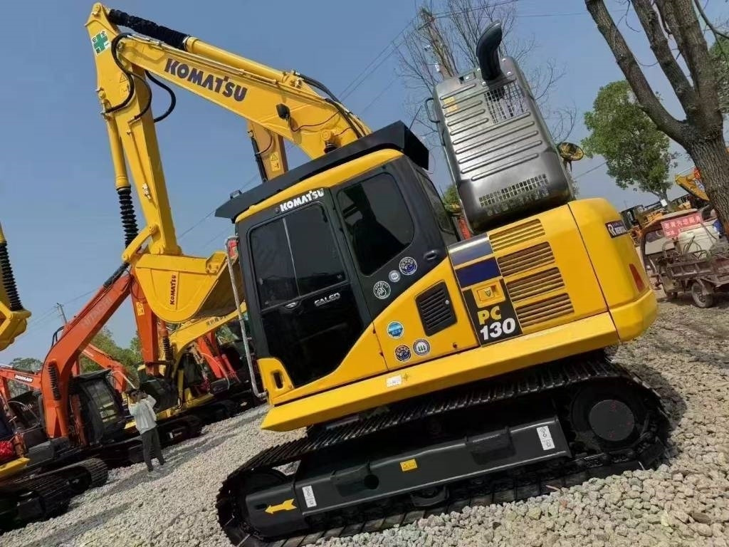 Komatsu PC 130 - Crawler excavator: picture 2 Komatsu PC 130 - Crawler excavator: picture 2