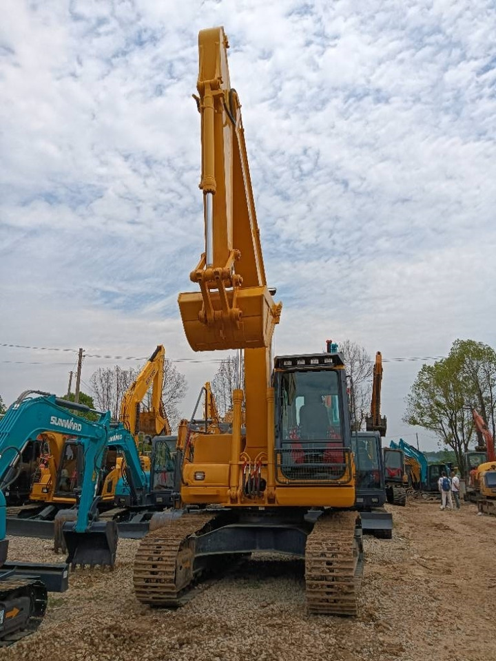 Komatsu PC 160  - Crawler excavator: picture 2 Komatsu PC 160  - Crawler excavator: picture 2