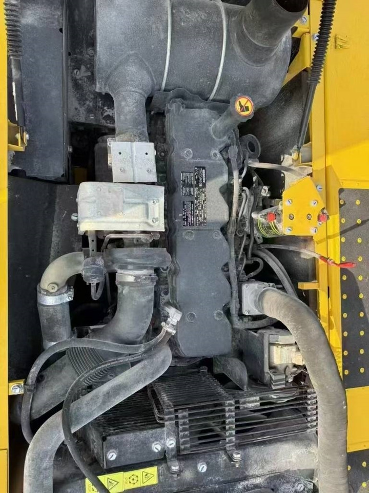 Komatsu PC 220-8 - Crawler excavator: picture 2 Komatsu PC 220-8 - Crawler excavator: picture 2