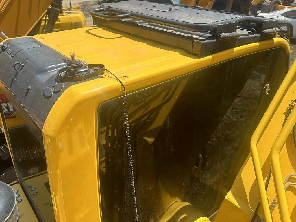 Komatsu PC 240 LC-8 - Crawler excavator: picture 3 Komatsu PC 240 LC-8 - Crawler excavator: picture 3