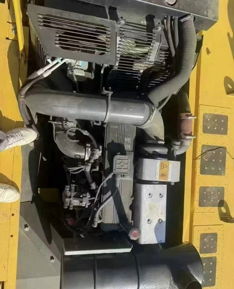 Komatsu PC 350  - Crawler excavator: picture 2 Komatsu PC 350  - Crawler excavator: picture 2