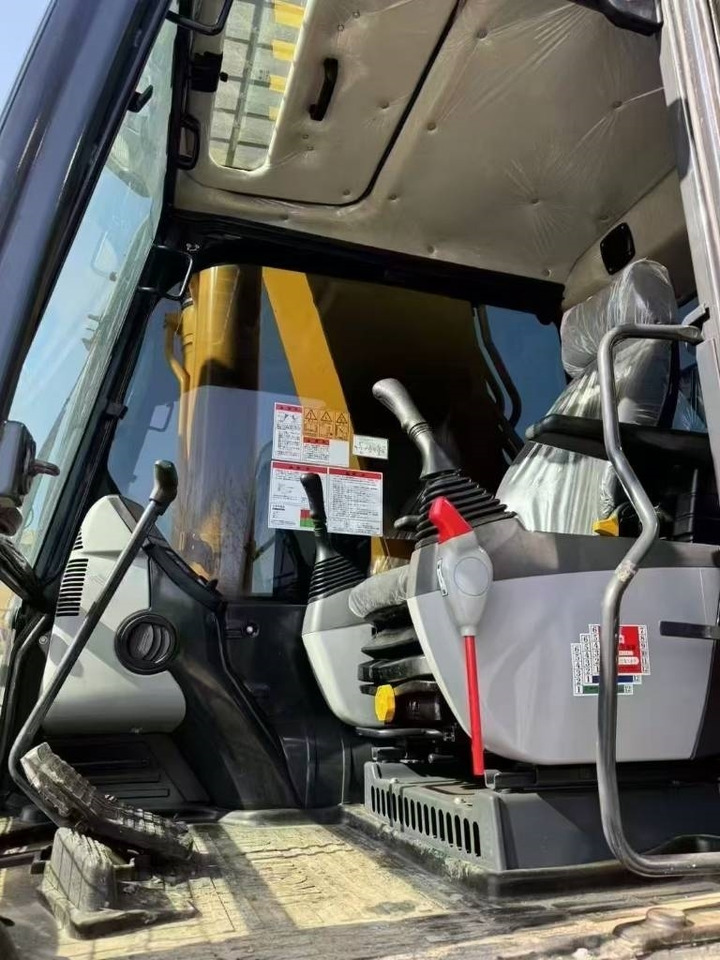 Komatsu PC 400-8 - Crawler excavator: picture 5 Komatsu PC 400-8 - Crawler excavator: picture 5