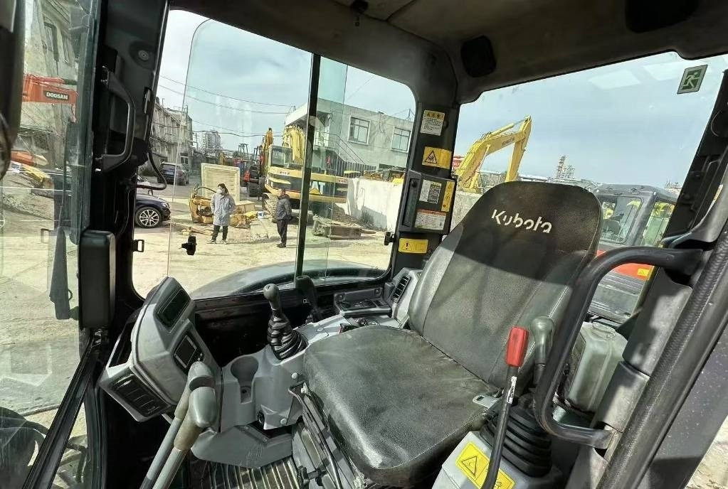 Kubota 163 - Crawler excavator: picture 3 Kubota 163 - Crawler excavator: picture 3