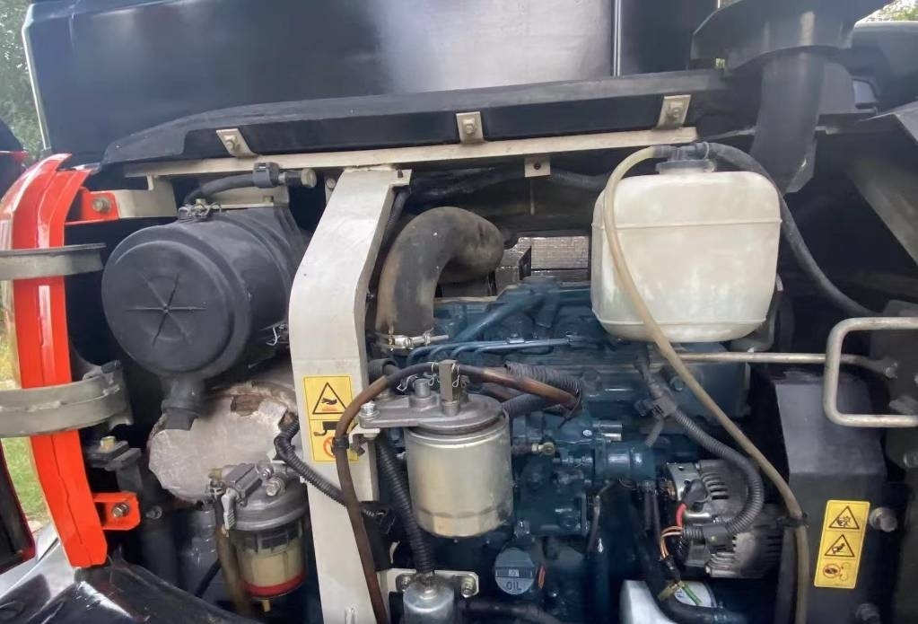 Kubota 165 - Crawler excavator: picture 4 Kubota 165 - Crawler excavator: picture 4