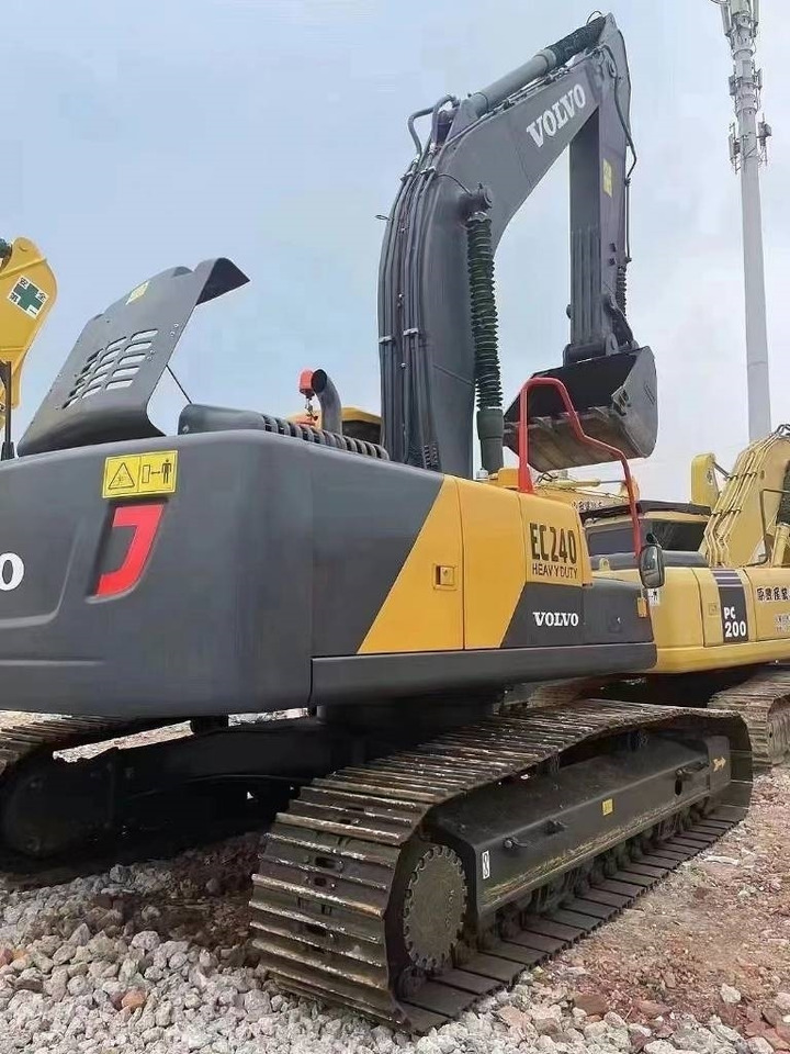 Volvo EC 240 C LD - Crawler excavator: picture 1 Volvo EC 240 C LD - Crawler excavator: picture 1