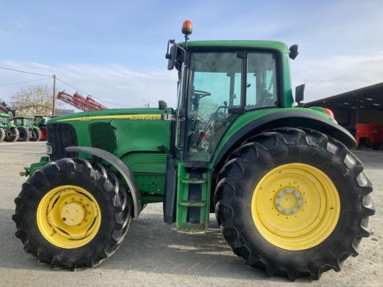 John Deere 6920 PREMIUM - Farm tractor: picture 1 John Deere 6920 PREMIUM - Farm tractor: picture 1