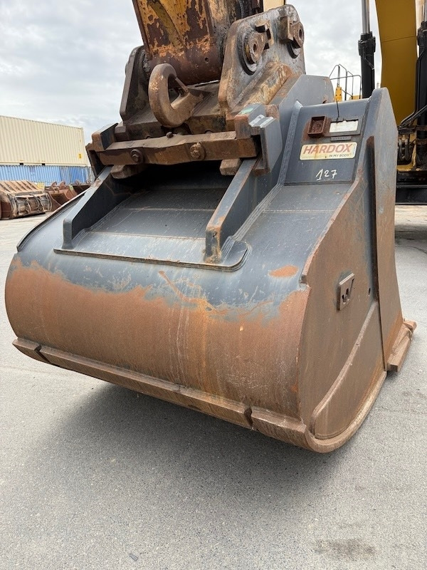 Leasing of CAT 374 F L  CAT 374 F L: picture 9