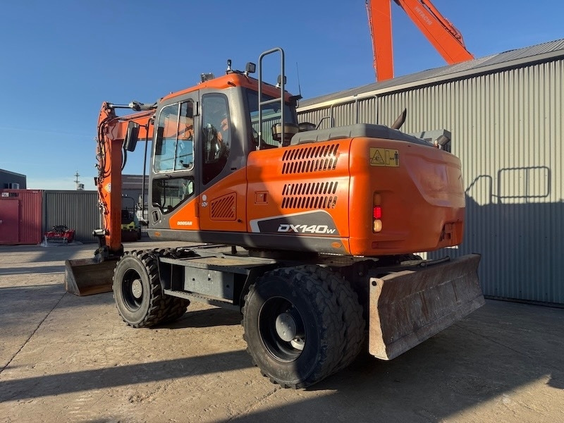 Doosan DX 140 W-5 - Wheel excavator: picture 2 Doosan DX 140 W-5 - Wheel excavator: picture 2